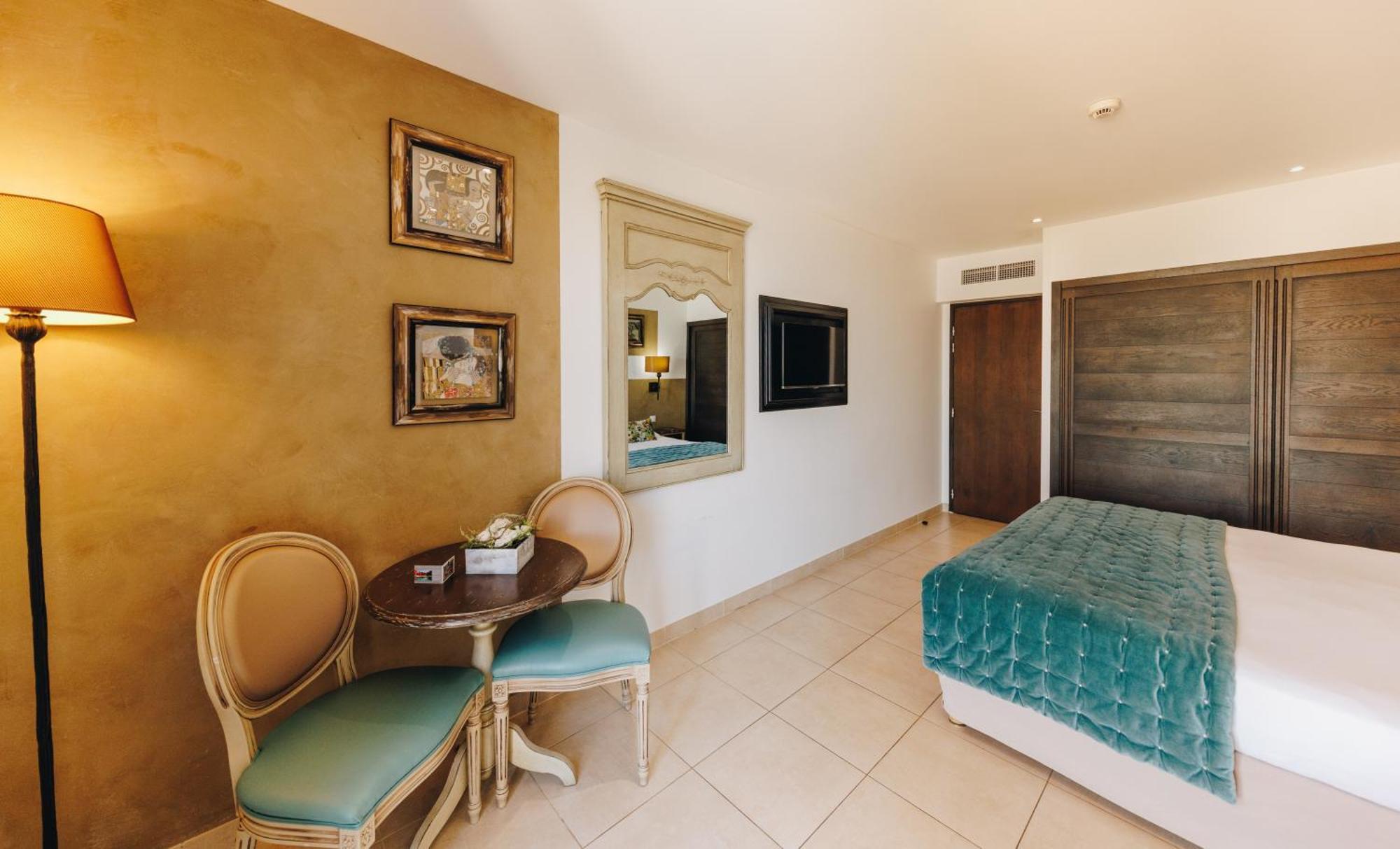Hotel Liberata & Spa LʼÎle-Rousse Værelse billede