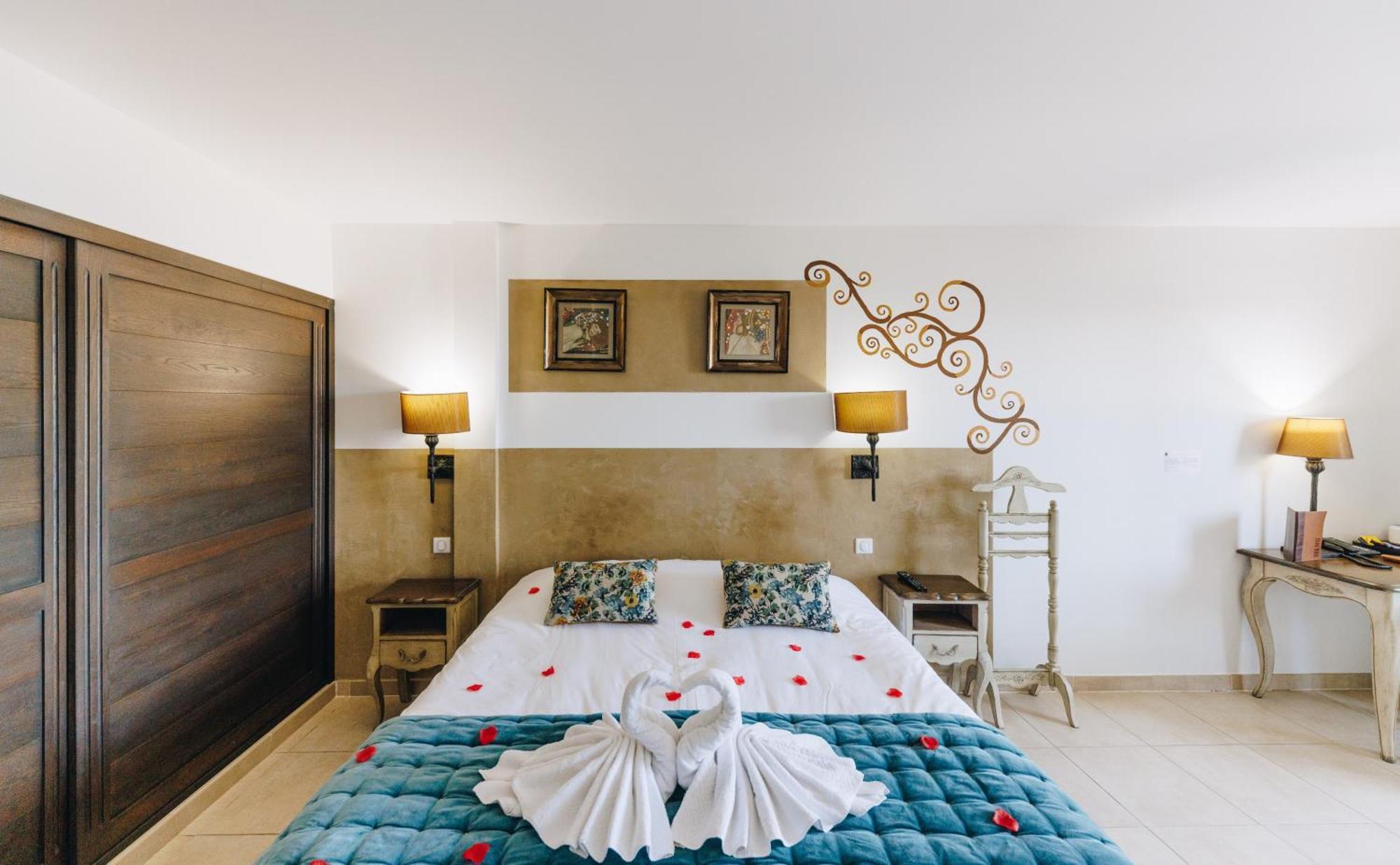 Hotel Liberata & Spa LʼÎle-Rousse Værelse billede